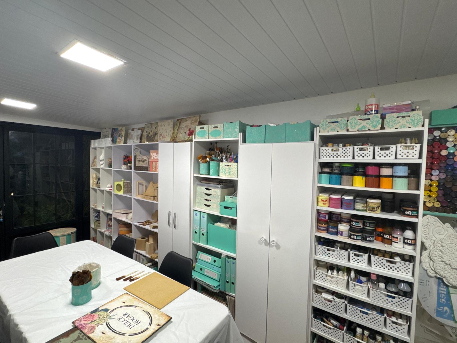 Pintura decorativa y reciclado creativo en El Taller de Inés, Canelones